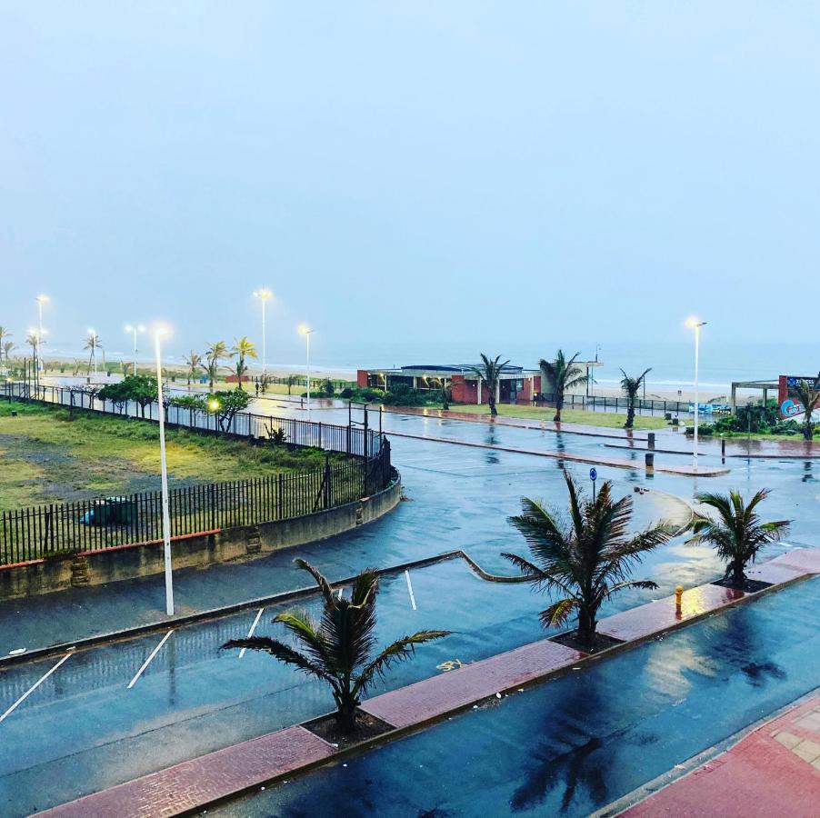 206 Tenbury Beach Apartment Durban Buitenkant foto