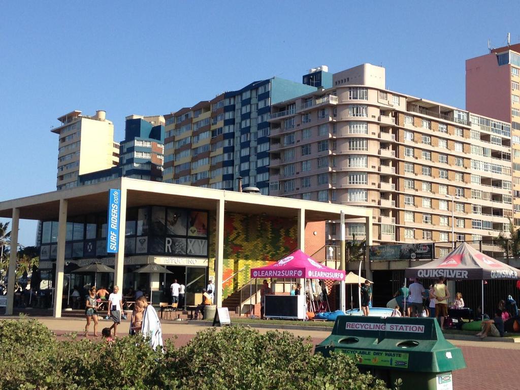 206 Tenbury Beach Apartment Durban Buitenkant foto